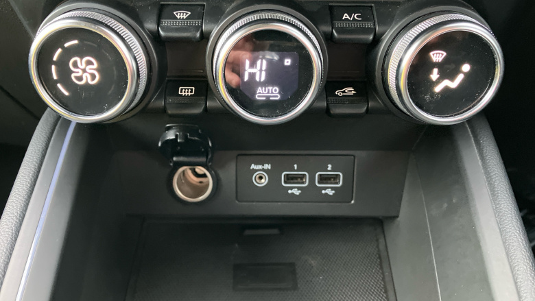 Renault Clio 1.0 TCe 90 Iconic Edition 5dr Petrol Hatchback